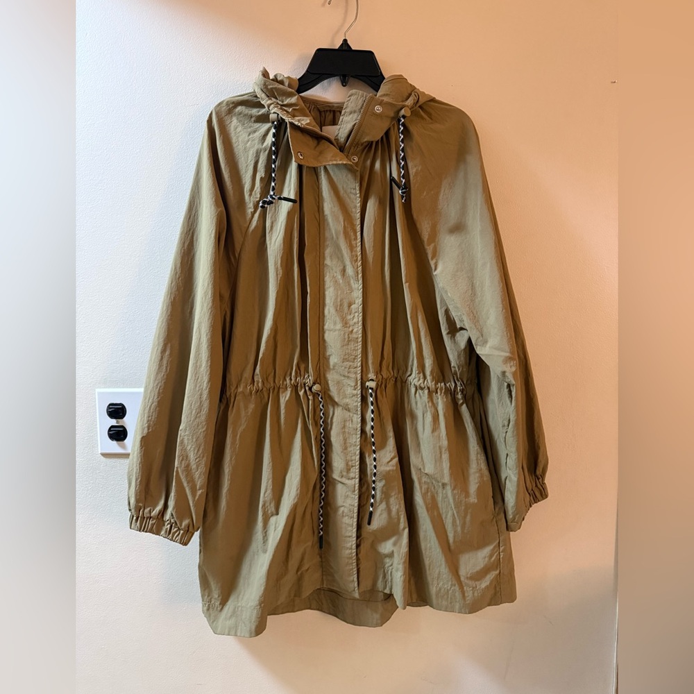 H&M rain parka fits like an XL